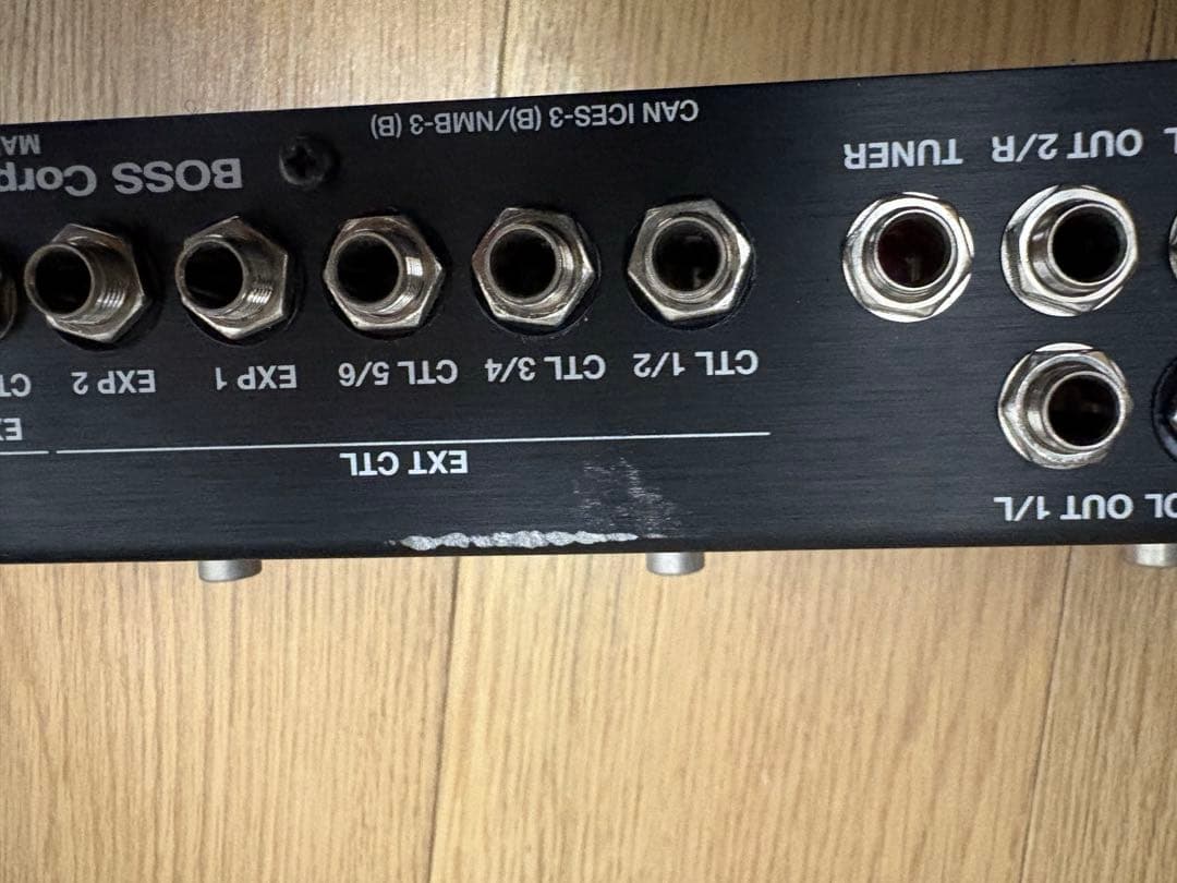 BOSS ES-8 プログラマブルスイッチャー