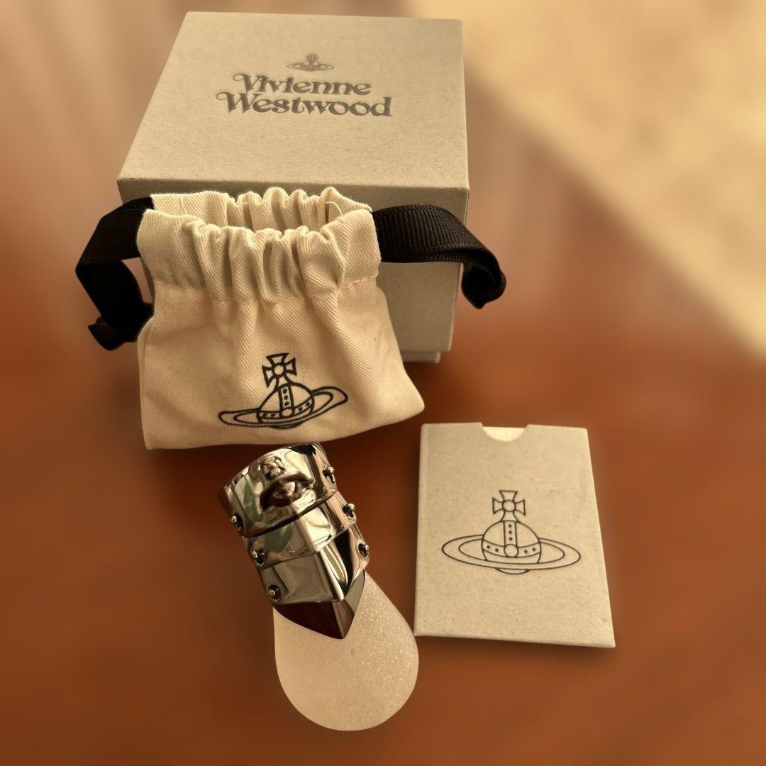 美品　ヴィヴィアンウエストウッド アーマーリング Ｌサイズ