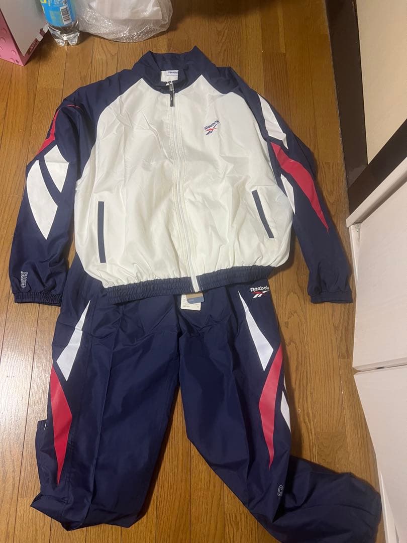 Reebok 日本未発売　韓国取り寄せ　テミン　2XL