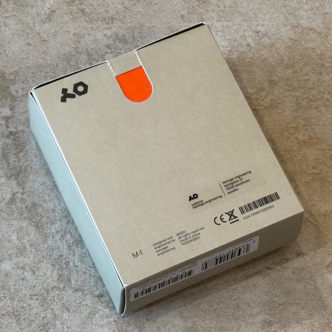 新品同様 Teenage Engineering M-1 headphones