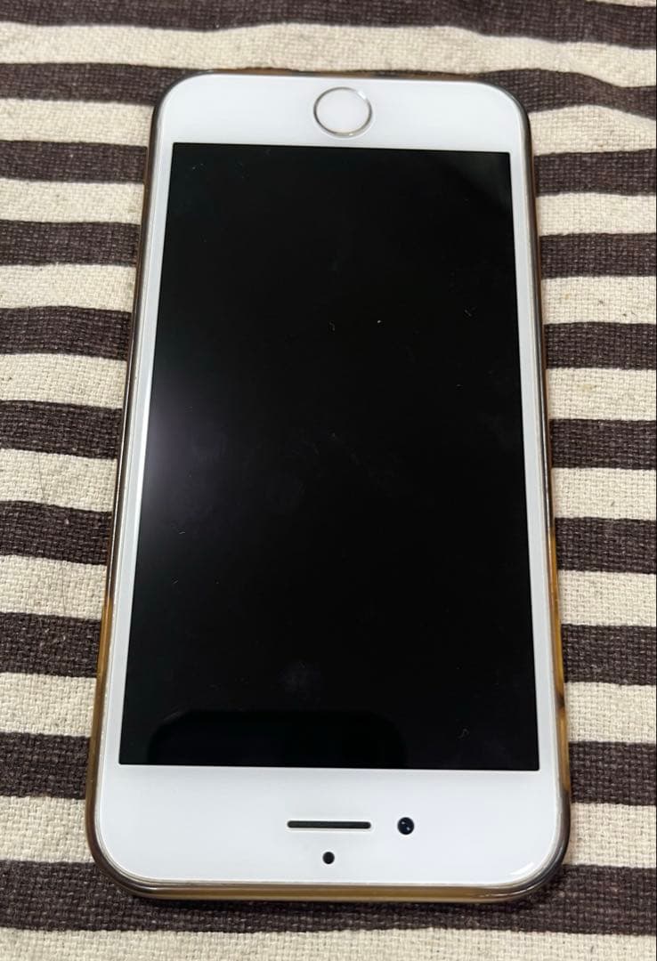 【美品】iPhone8 シルバー　SIMフリー