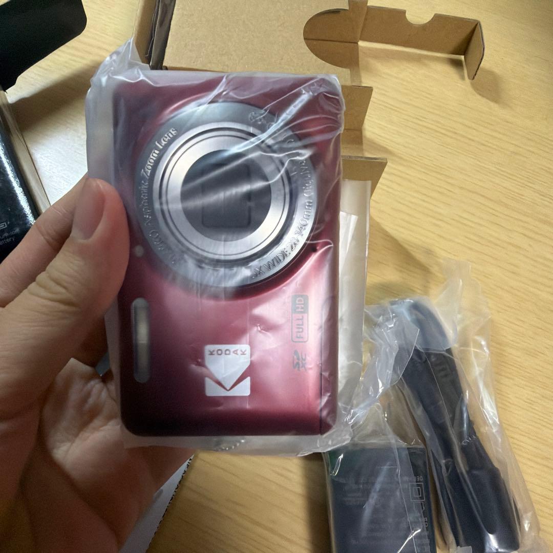 Kodak PIXPRO FZ55 レッド