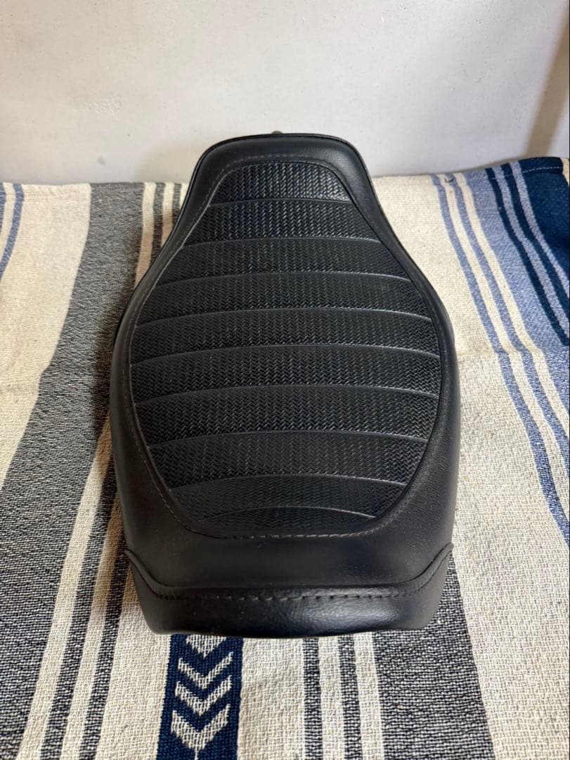 ハーレーダビッドソン FXDL1450 ソロシート K and H