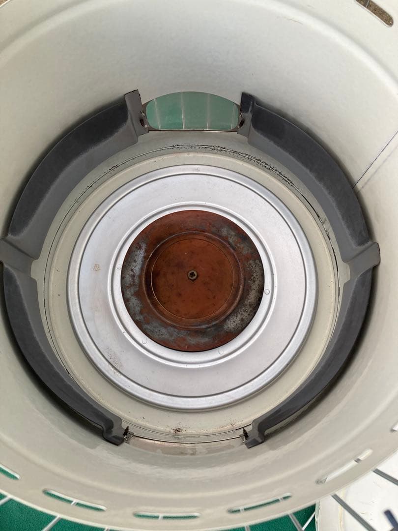 2日ほど値下げ中　コロナ 石油ストーブ ホワイト SL6622W