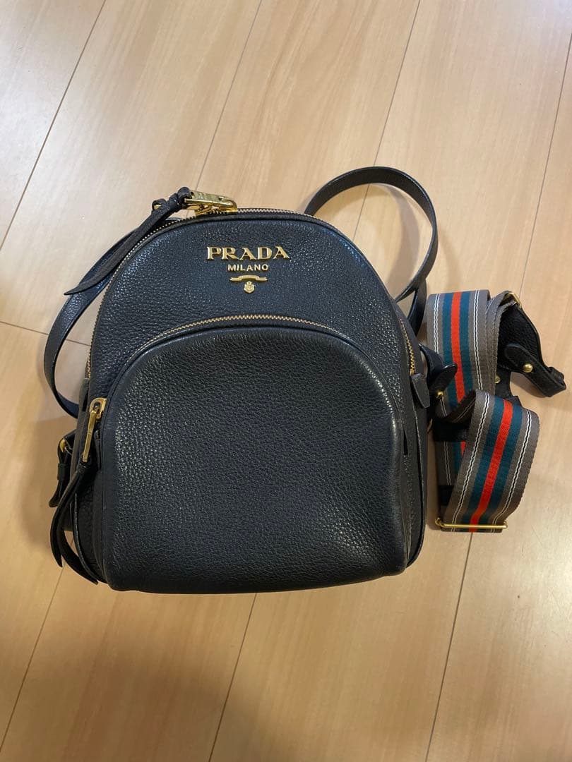 値下げ！プラダ　PRADA バッグ　リュック　 レディース
