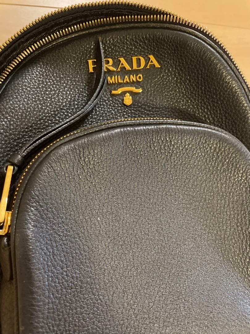 値下げ！プラダ　PRADA バッグ　リュック　 レディース