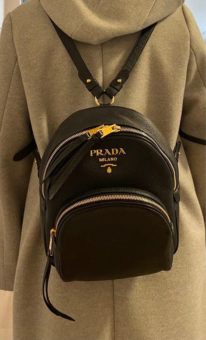 値下げ！プラダ　PRADA バッグ　リュック　 レディース
