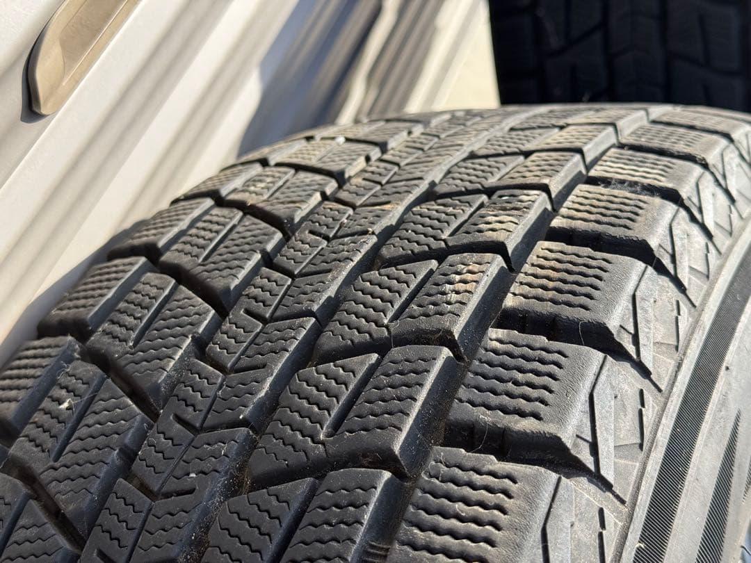 群馬県前橋市内引取225/65R17 スタッドレス　ホイールセット