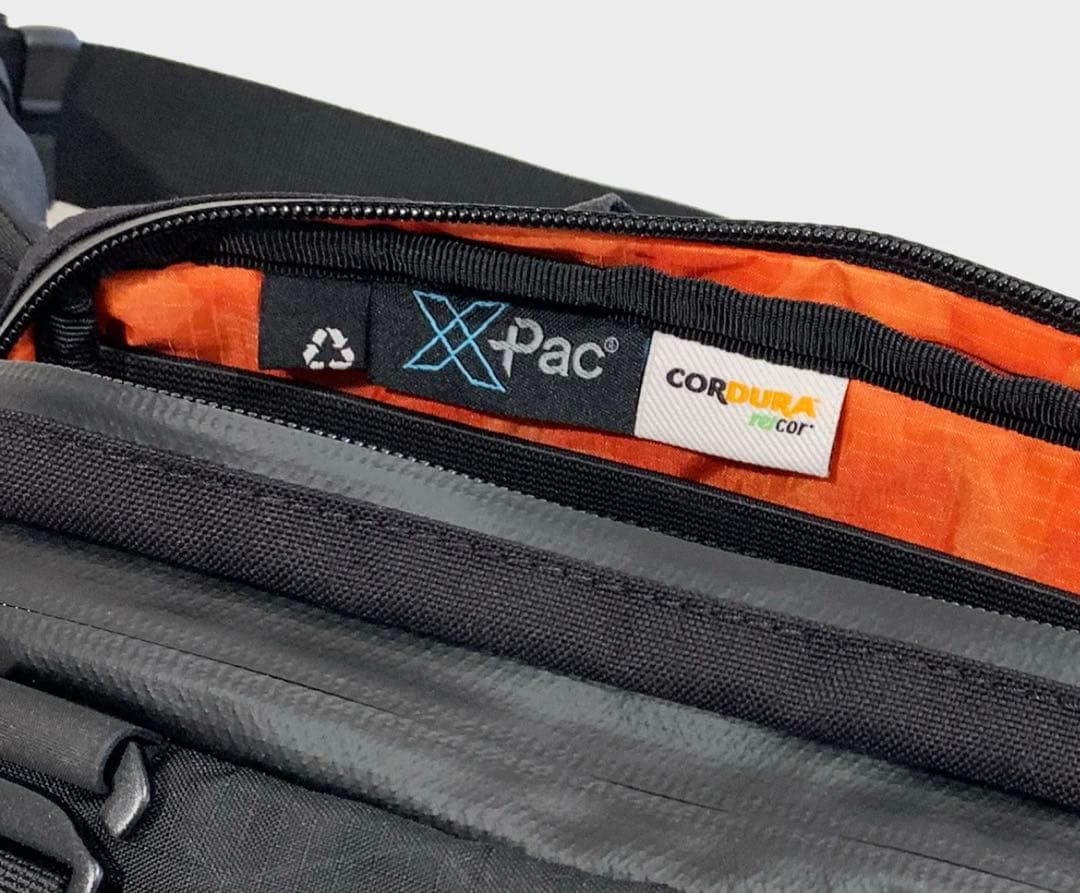 コ*ク様 CODE OF BELL X-POD II ブラック ボディバッグ