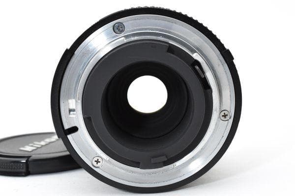 NIKON ZOOM-NIKKOR 35-70mm f3.5〜4.8