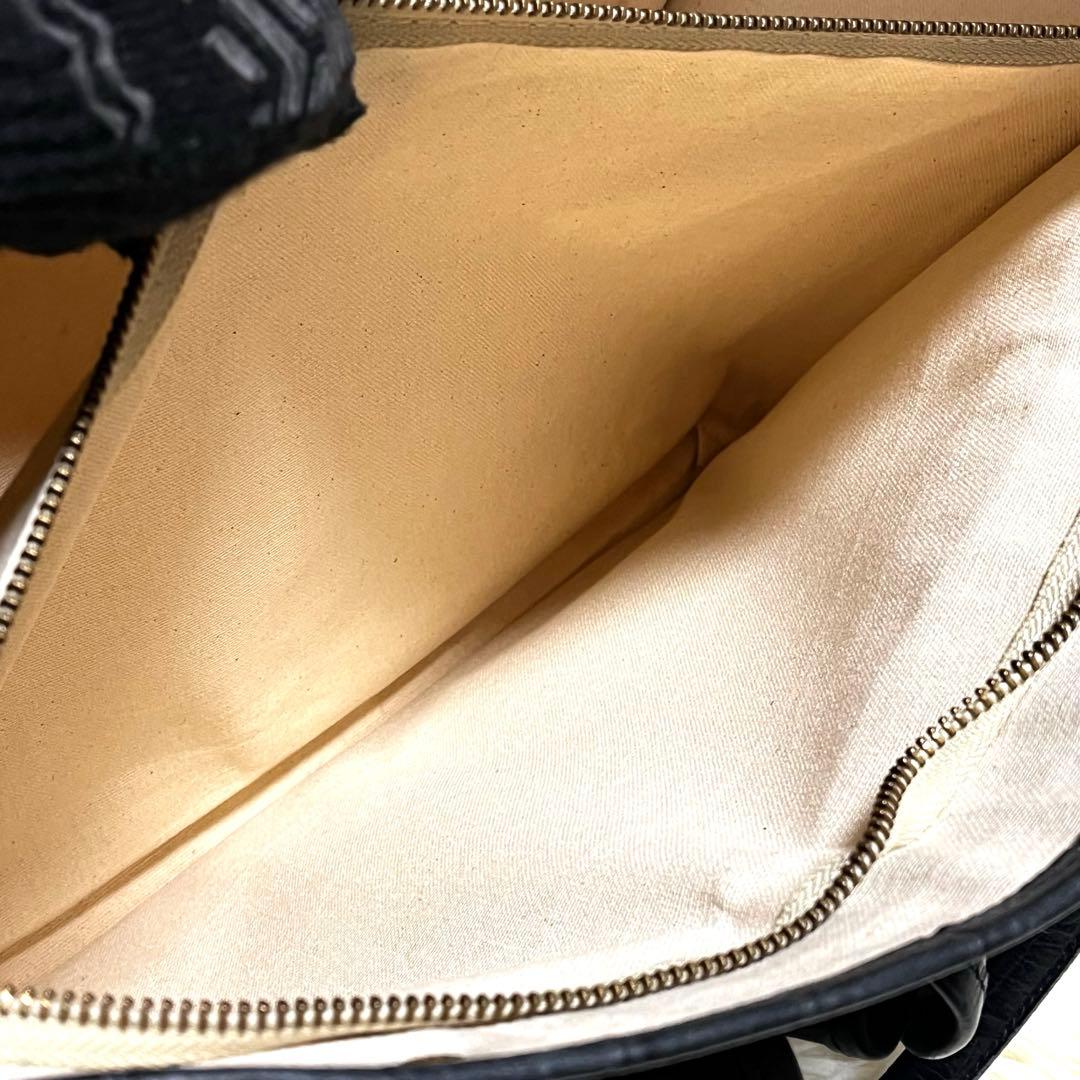 ま*君様 希少✨フェリージ トートバッグ レザー クロコ型押し チャーム付 紺色