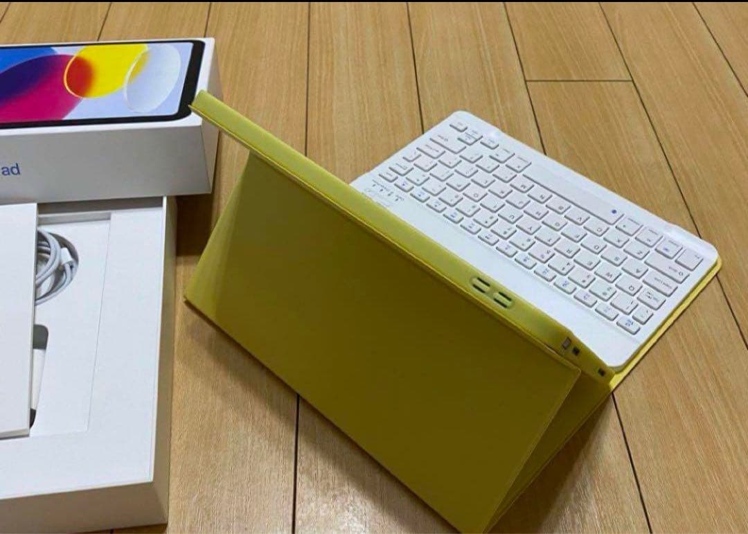 【超美品】Ipad第10世代64Gb Wi-Fiキーボードとカバー付き