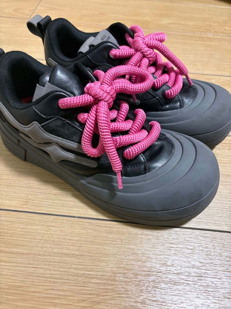 killwinner スニーカー