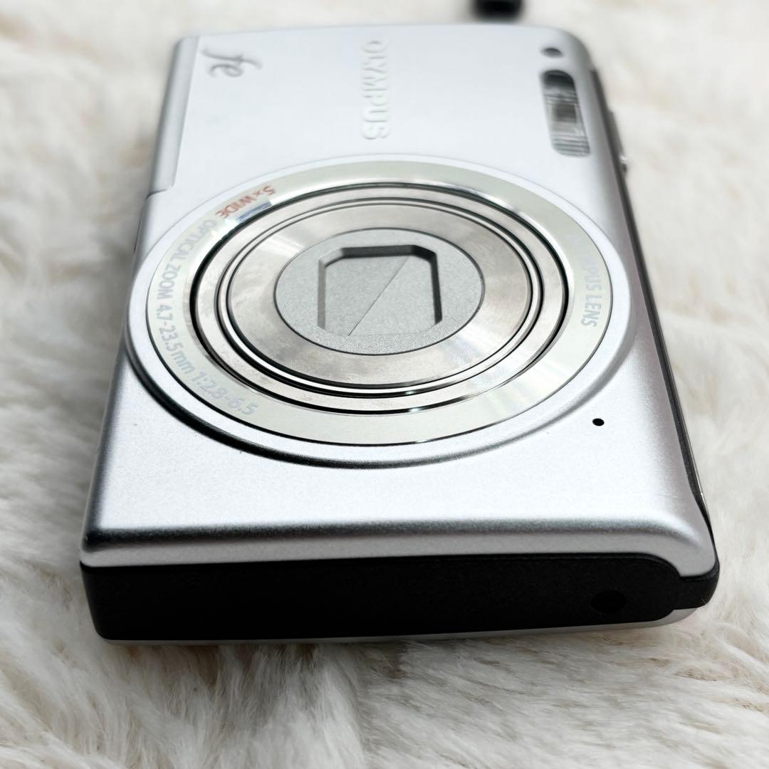 極美品 OLYMPUS FE-5050 シルバー 動作良好