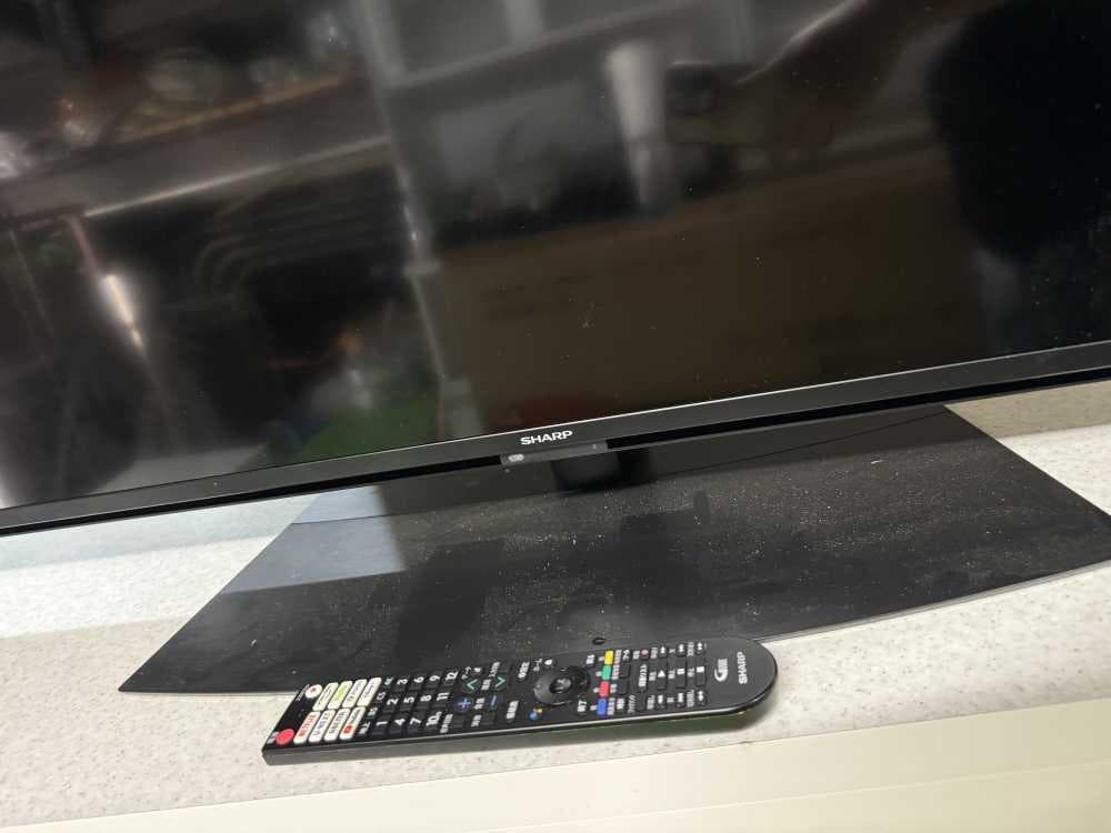 【中古】シャープ65インチ4Kテレビ 2022年式2508171027