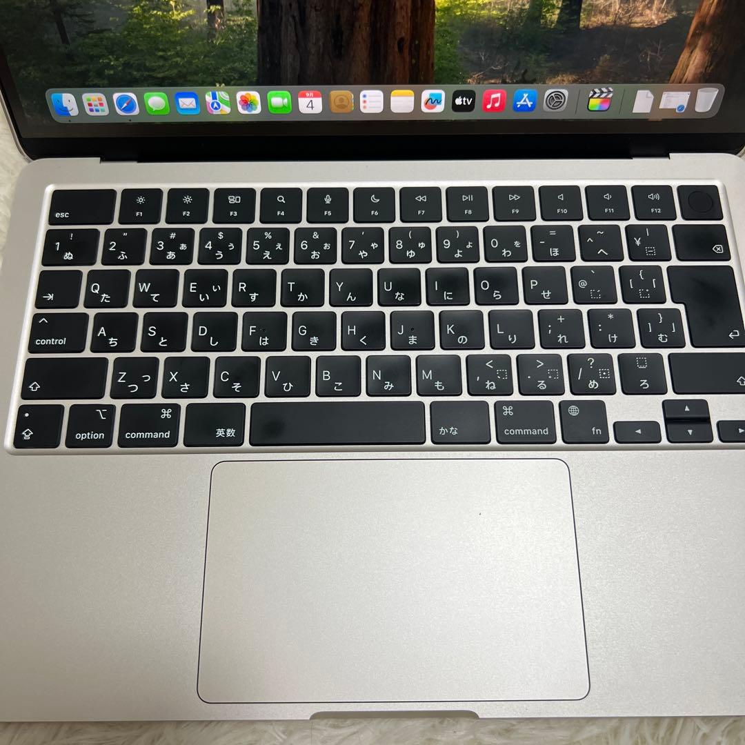 MacBook Air M2 8GB 512GB FinalCutPro導入済