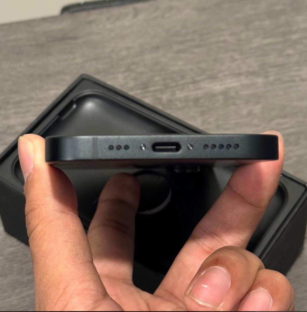 【新品同様】iPhone 16e｜256GB｜SIMフリー