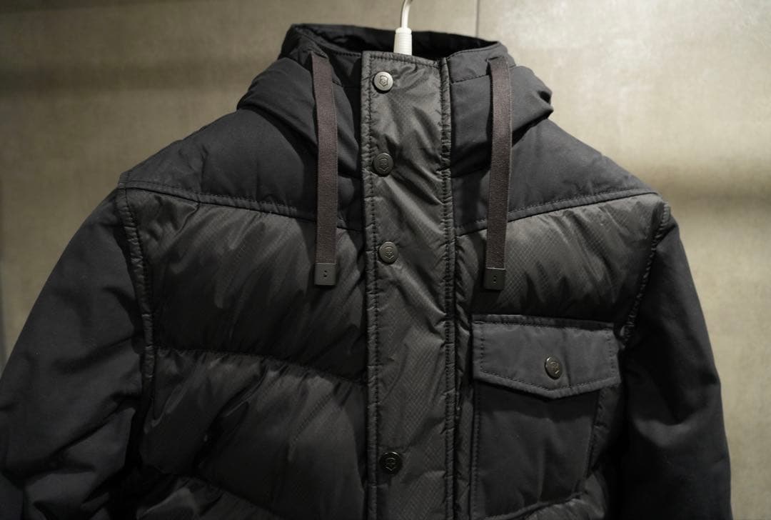 VICTORINOX 　フード付2way ダウンジャケット ダウンベスト