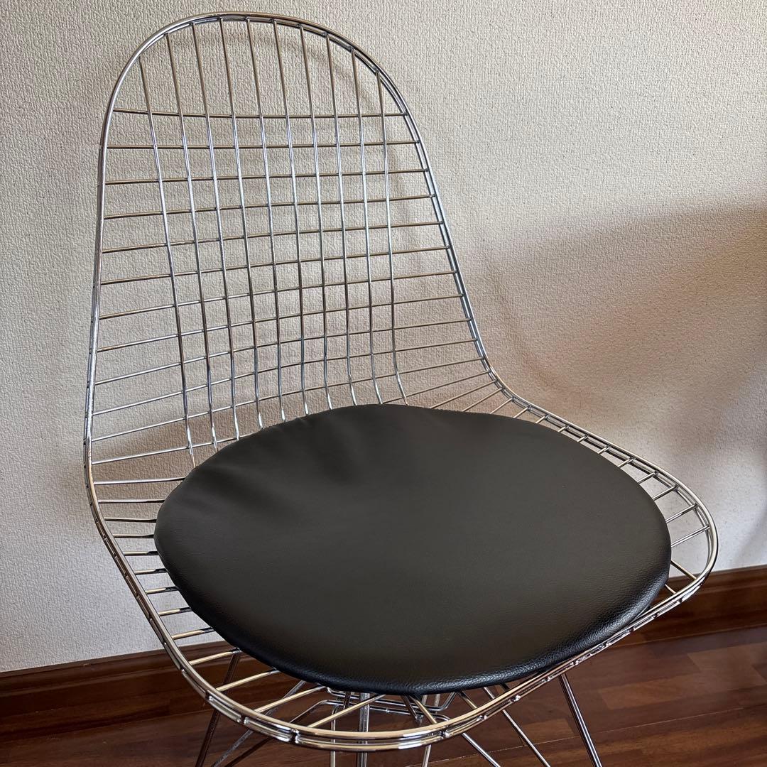 シェルチェア DKR ワイヤーチェア シートパッド付ブラック　ミッドセンチュリー