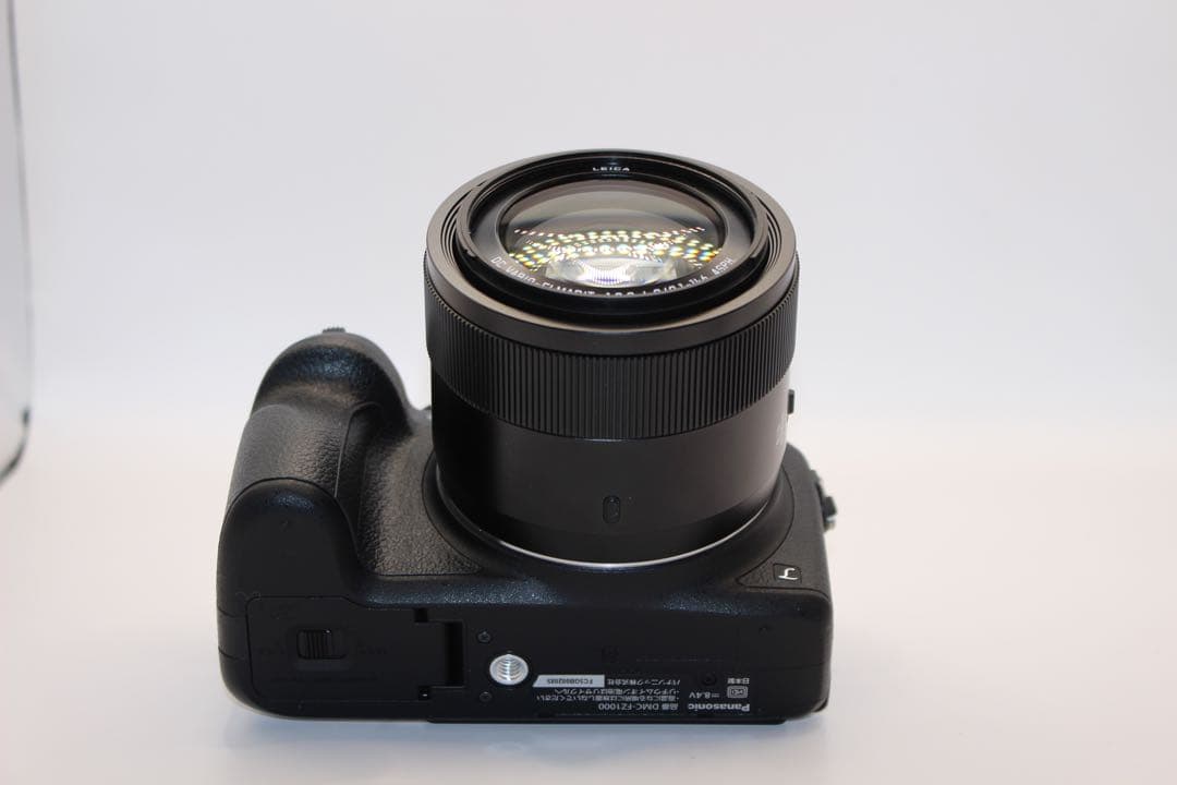 どぅ様　★ショット数3070回★ LUMIX DMC-FZ1000 コンデジ