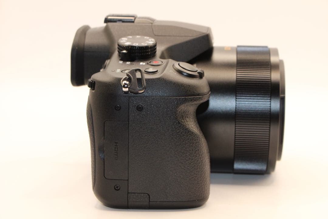 どぅ様　★ショット数3070回★ LUMIX DMC-FZ1000 コンデジ