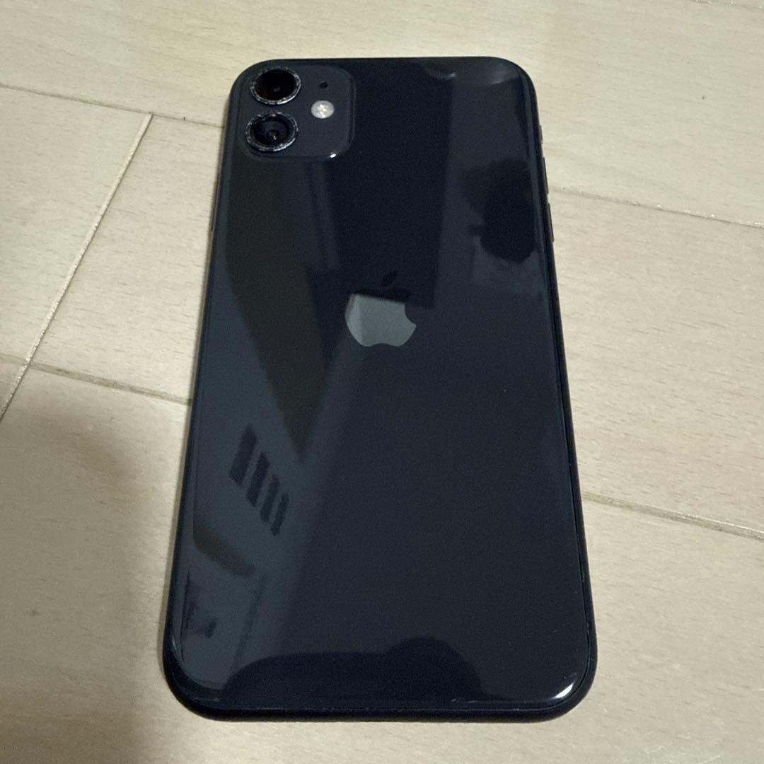 S*）様 iPhone11ブラック本体