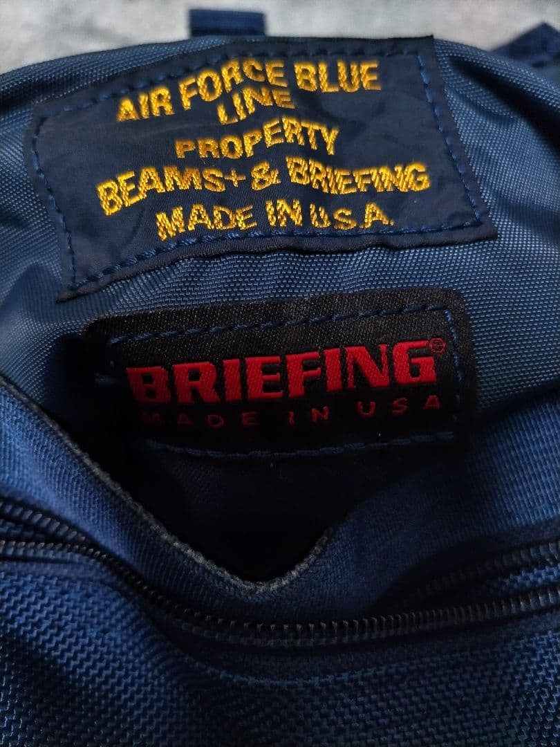 美品　ブリーフィング　ビームスプラス別注　メッセンジャーバック　ネイビー