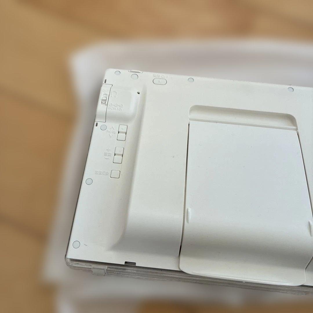 (未使用品) Panasonic プライベートビエラ　UN-10E7 ポータブル