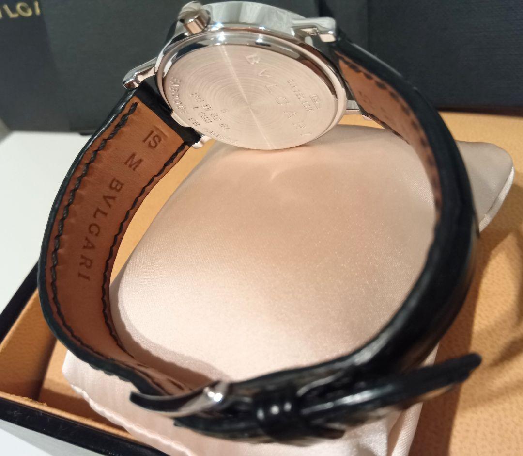 【美品】BVLGARI 18Kホワイトゴールド　黒本革ベルト腕時計　気品