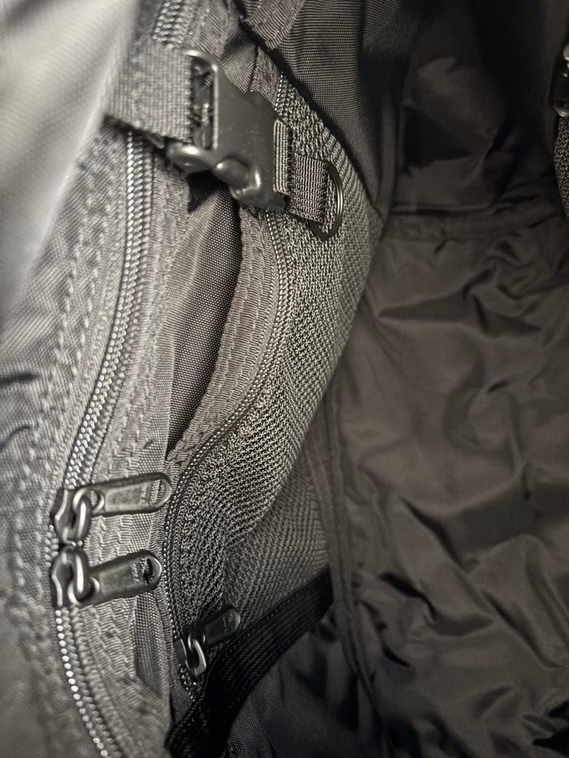 BRIEFING DISCRETE TOTE SM MW GENII 黒 トート