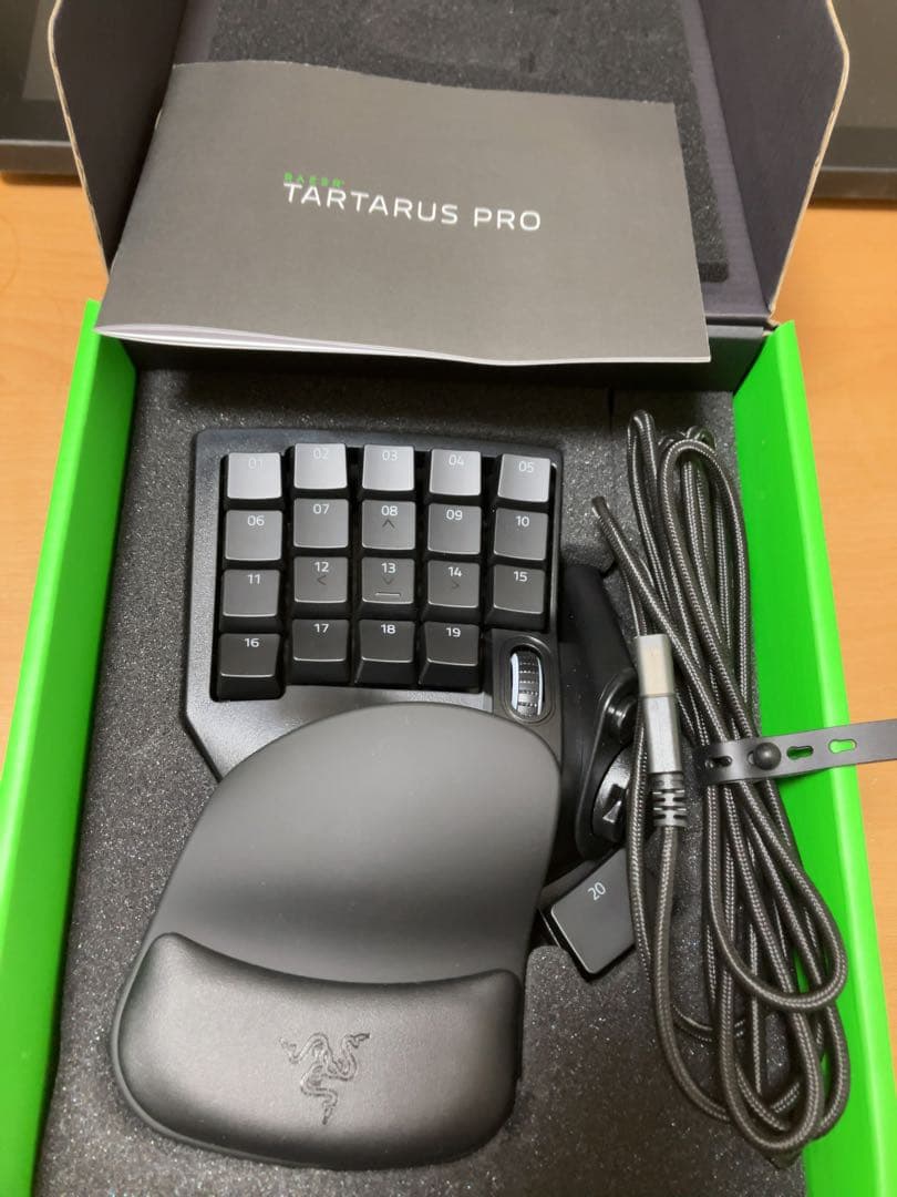 TARTARUS PRO 新品同様