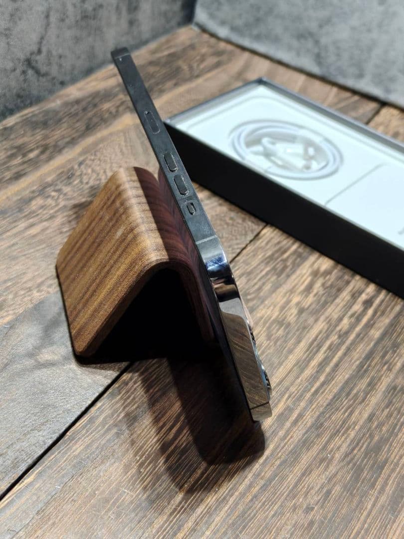 美品 iPhone 12 Pro Max 512GB SIMフリー スマホ