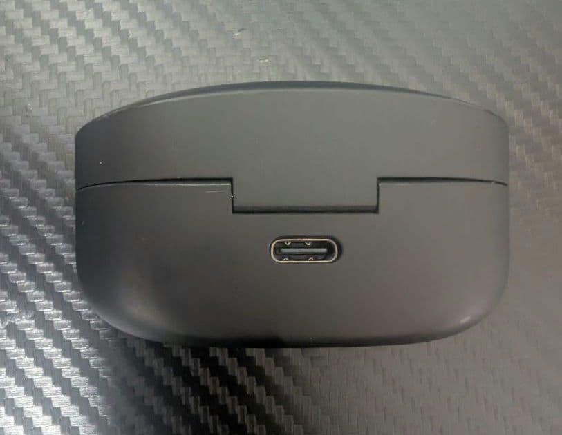 SONY ノイズキャンセリングヘッドホン　WF-1000XM4 本体および付属品