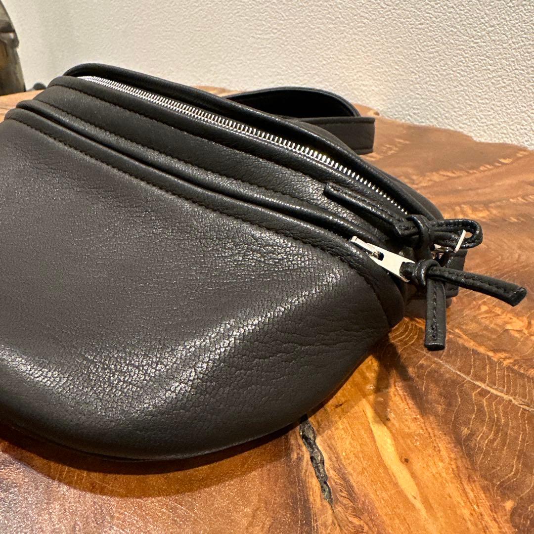 Aeta ディアレザーショルダーポーチSサイズ