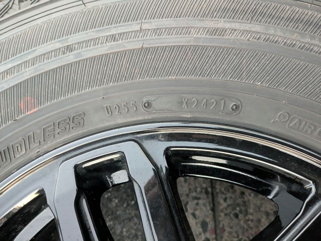 正月特価!!ハイエース使用 DOS 15インチホイールスタッドレスタイヤ③