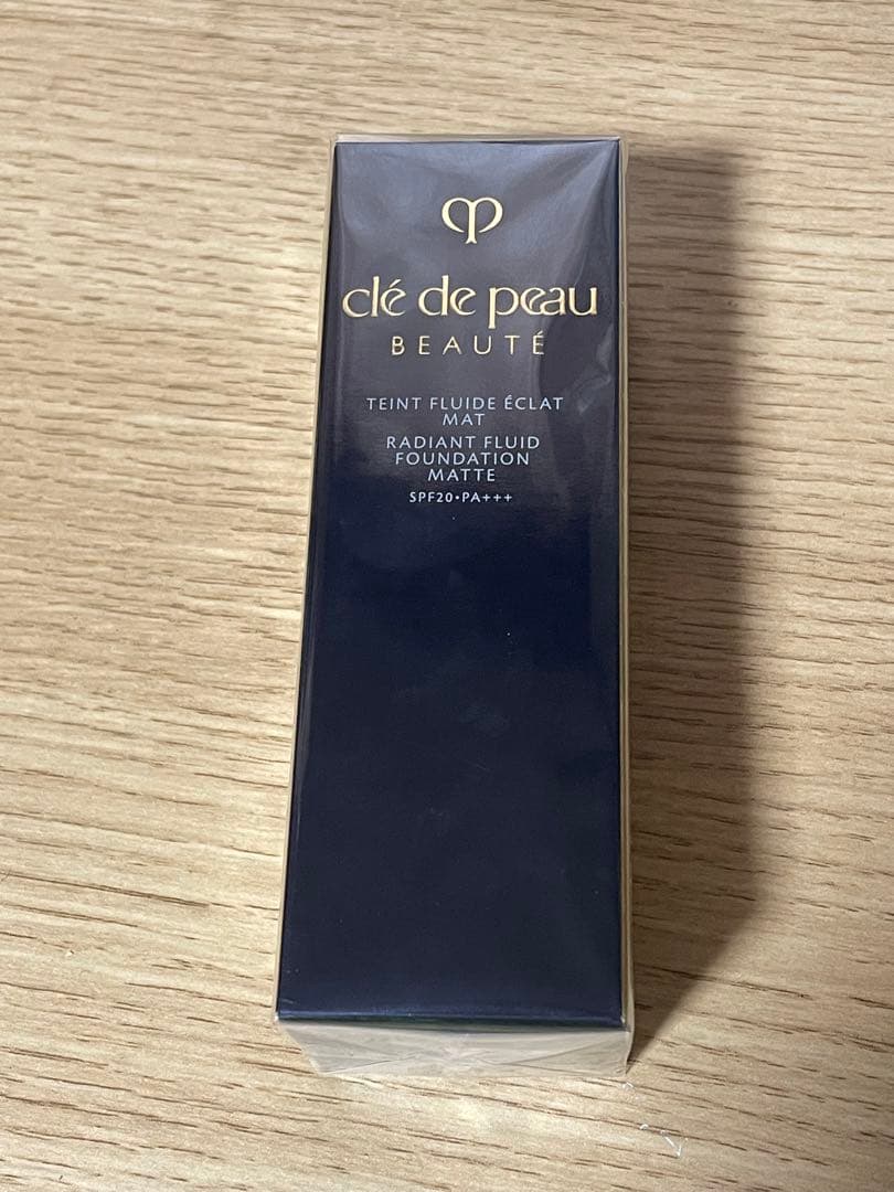 【新品未使用】clé de peau リキッドファンデーション