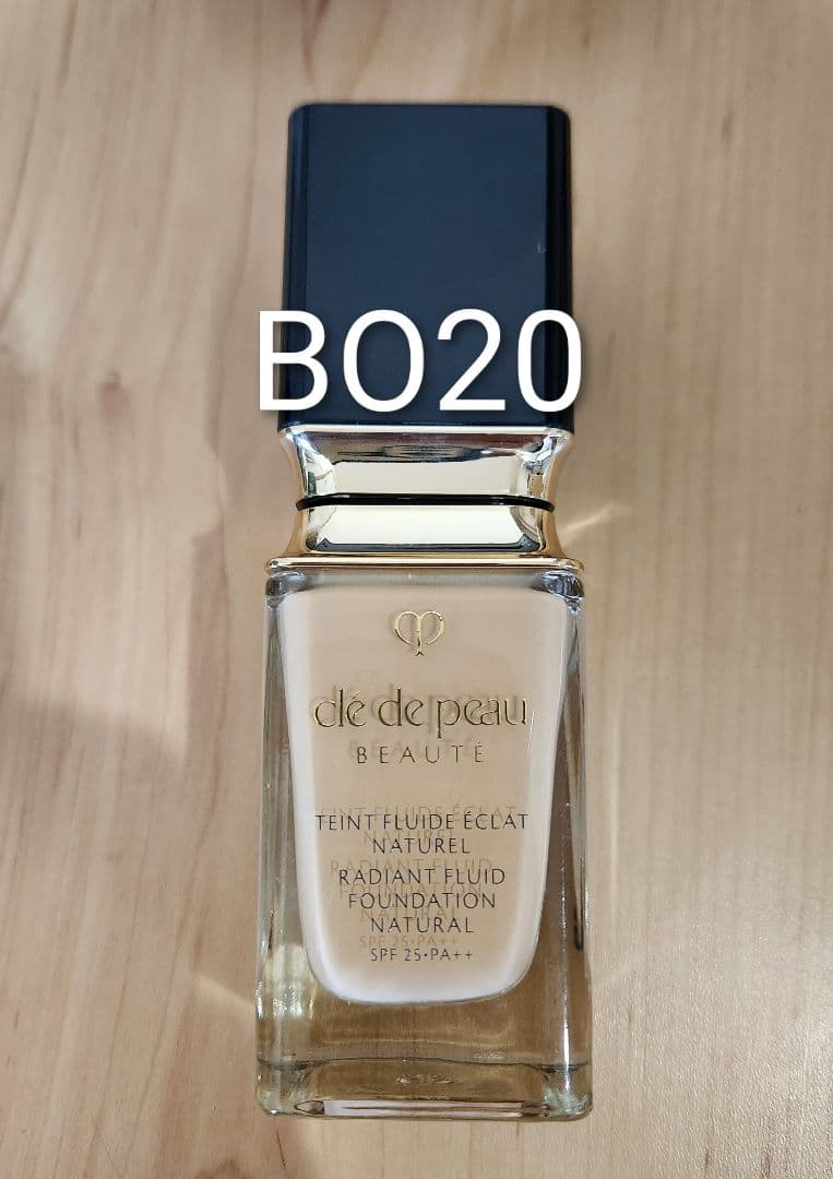 クレ・ド・ポー ボーテ タンフリュイドエクラナチュレル ベージュオークル20