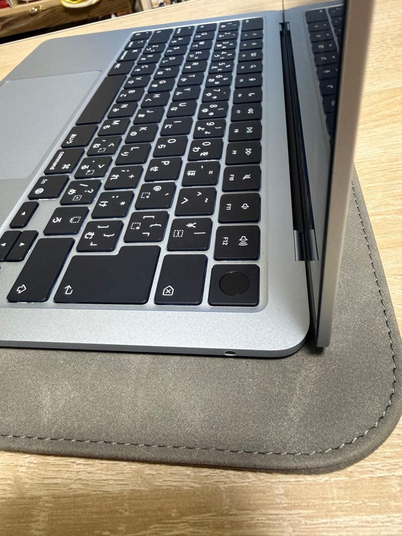 【ほぼ未使用】MacBook Air M4 16GB 256GB スカイブルー