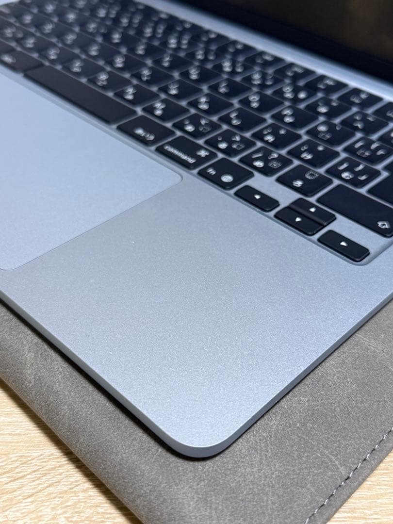 【ほぼ未使用】MacBook Air M4 16GB 256GB スカイブルー