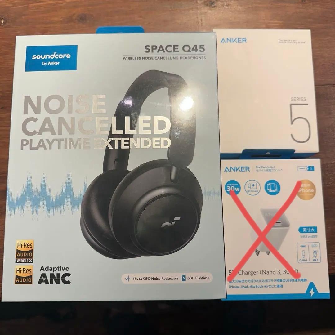 Ankerワイヤレスヘッドホン ＋モバイルバッテリー　新品未開封