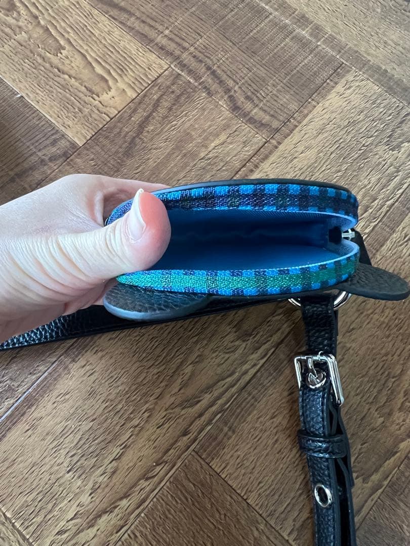 familiar ajew カラビナ ショルダーストラップ