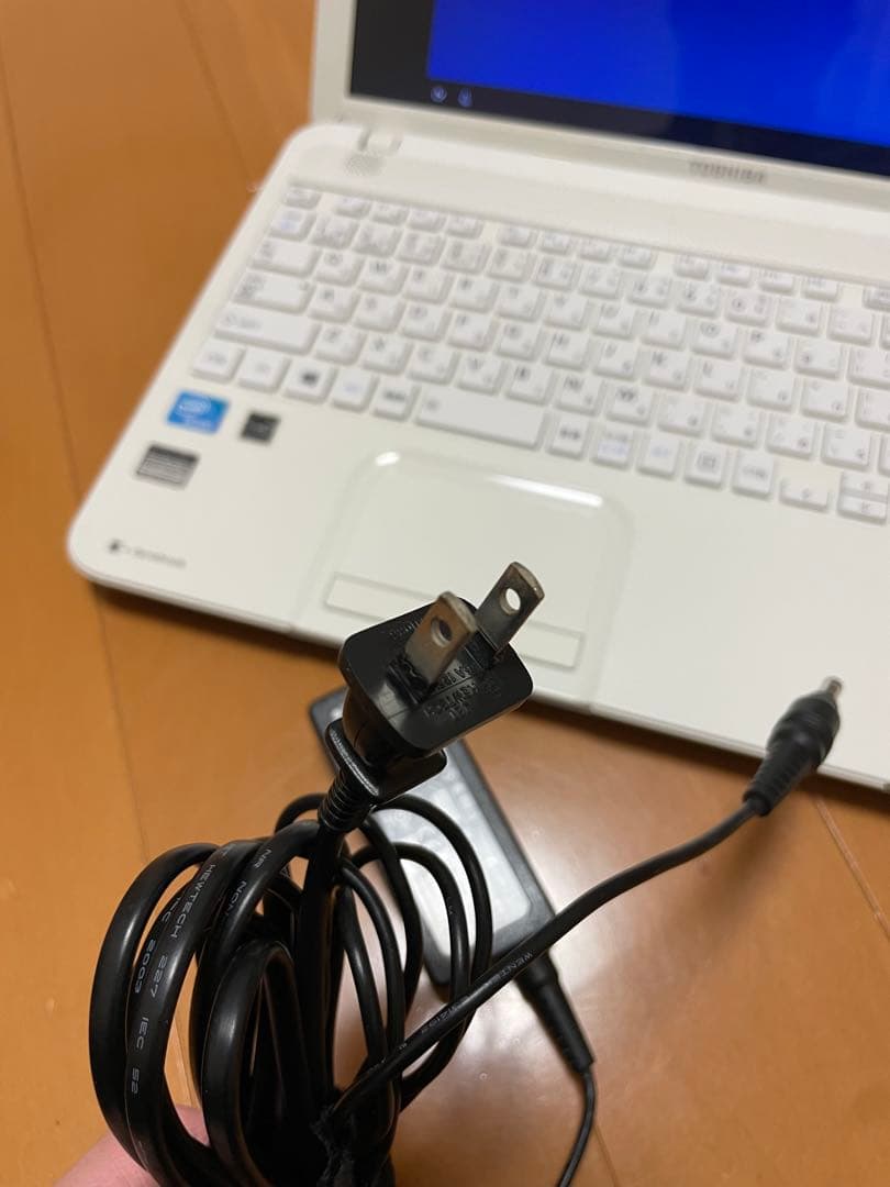 東芝 Dynabook T452/33HWY office 2013付