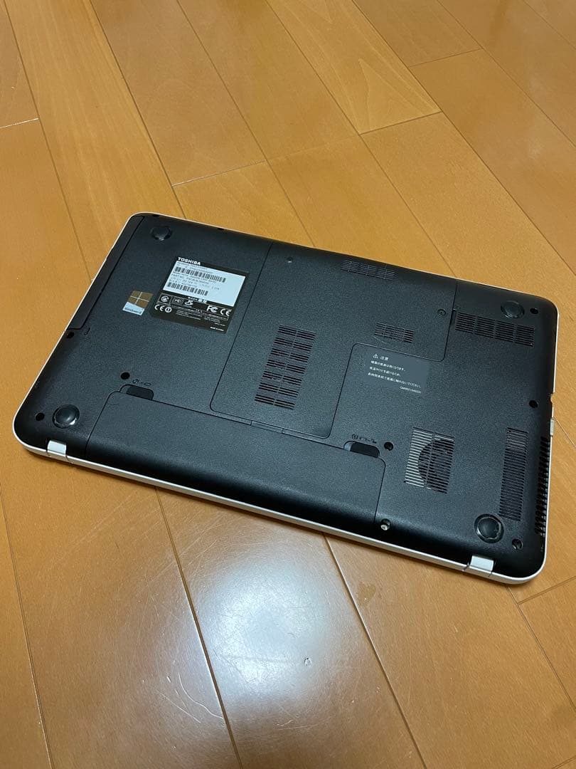 東芝 Dynabook T452/33HWY office 2013付