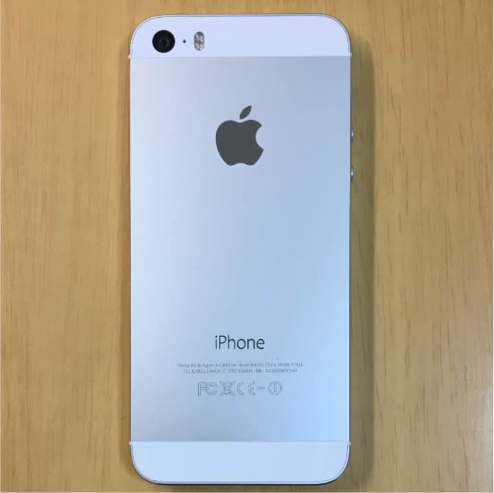iPhone5s 64GB docomo 手帳型ケース／バッテリー付