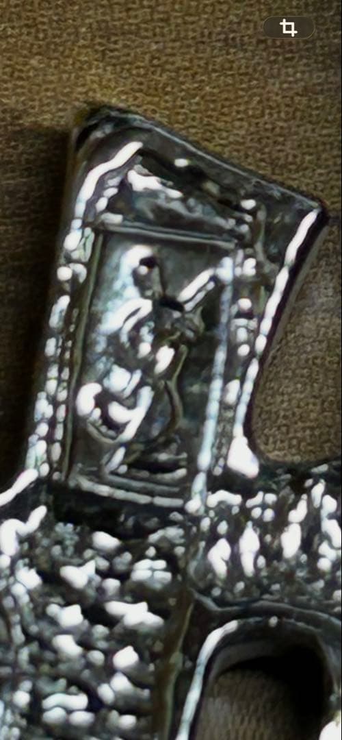 YSL ロゴ ブローチ シルバー クリスタル