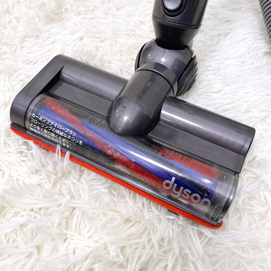 dyson ダイソン DC63 サイクロン式掃除機 美品