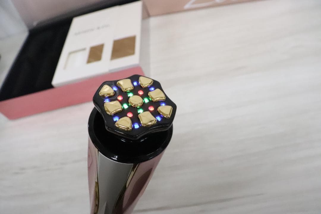 ■Dr.Arrivo Zeus II アテナローズ 美顔器 EMS