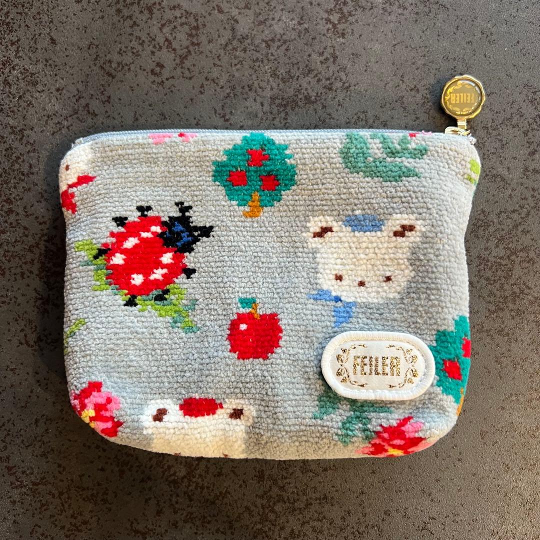 フェイラー　familiar ハイジアップルフォレスト　ポーチ