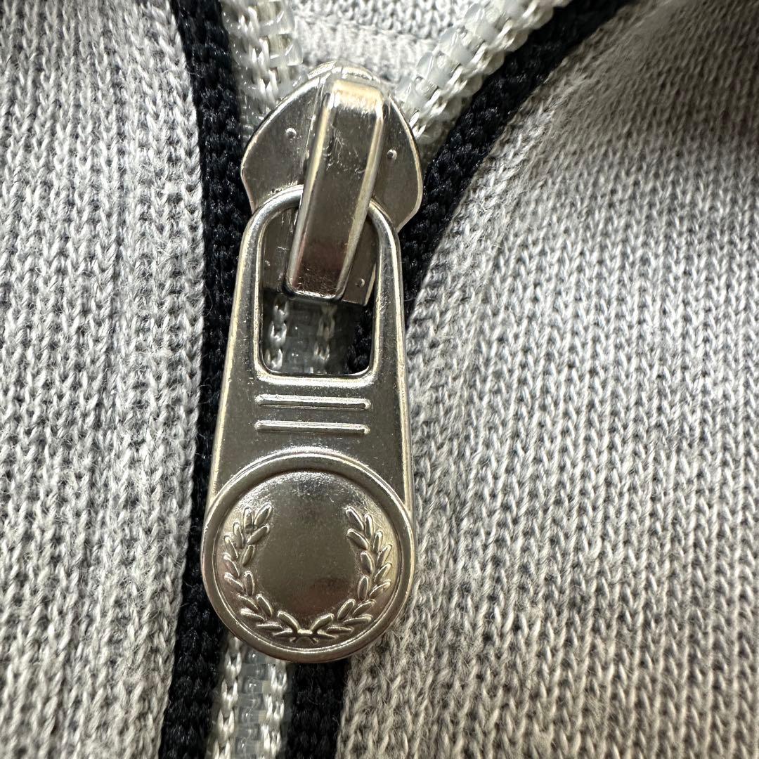 Fred Perry フレッドペリー ハーフジップ スウェット L 刺繍ロゴ