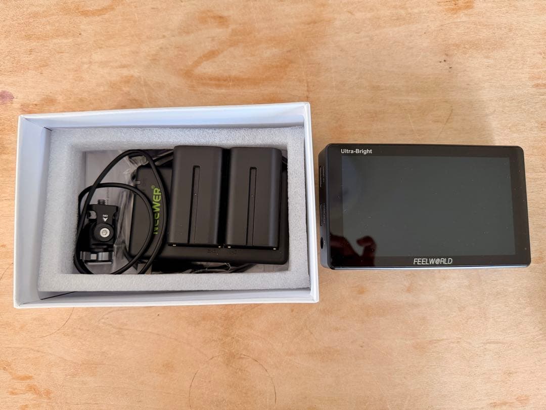 FEELWORLD LUT5 5.5インチフィールドモニター